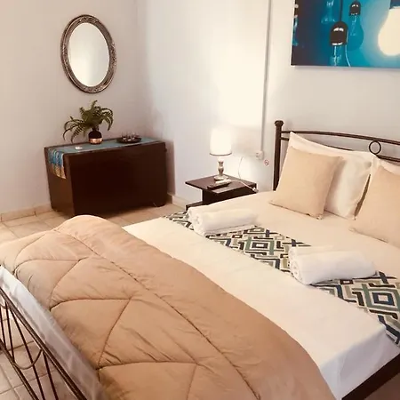 Traditional House “avli” * Нафплион